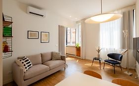 Realkasa Gallery Blue Suite